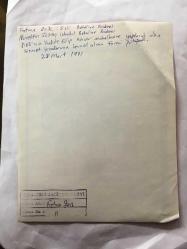 YEŞİLÇAM'IN YILDIZI FATMA GİRİK'İN TIPKI BASIM FOTOĞRAFI - 1989 SEÇİMLERİNDE SOSYAL DEMOKRAT HALKÇI PARTİ SHP'DEN ŞİŞLİ BELEDİYE BAŞKANI SEÇİLEN FATMA GİRİK'İN BAŞKANLIK SÜRECİNDE ÇEKİLMİŞ BİR FOTOĞRAFI - FATMA GİRİK ve NURETTİN SÖZEN, ŞİŞLİ'DE HALİDE EDİP ADIVAR MAHALLESİNE YAPILACAK OLAN HİZMET BİNASININ TEMEL ATMA TÖRENİNDELER, 28 MART 1991  - SİYAH & BEYAZ - 21 x 17 cm EBADINDA