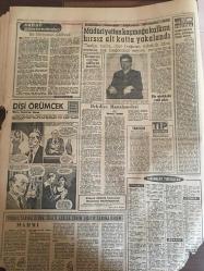 YENİ SABAH GAZETESİ 22 OCAK 1963 YIL :25 SAYI :8573--Mahalli Seçimlere Dair AP Önergeleri Dün Reddedildi ---Gecekondular 297 Bine Çıktı ---Gülek i AP liler Protesto Etti --Trakya da sühunet sıfırın altında 12 ye kadar düştü ---Yeni  otomobil plakaları şoförleri şaşırtıyor --Bir sanık için 125 yıl ceza istendi --Bir Mebusun Şikayeti :Siyavuşgil --Müdüriyetten kaçmağa kalkan hırsız  alt katta  yakalandı --Zeytinyağı nın yerini soya yağı alıyor --Richart Burton ,Liz le gezerken dayak yedi ---Kruşçef nükleer denemelerin kontrolü teklifini  kabul etti --Yakında piyasaya  verilecek yeni yağın kilosu  5 kilosu 5 lira olacak ---Haldun Taner kendi çıkmazında ---Milan dün iddialı geldi ---Galatasaray ın nihai kadrosu belli oldu --İki Milli Lig Maçı Yine Tehir Edildi --Toto 11 üzerinden değerlendirilecek ---Milan Venezia Maçının İptali Muhtemel ---Mebusların çocuk zammını  teklif edildi ---Kocası ile yatan kadın öldürüldü --