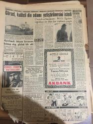 YENİ SABAH GAZETESİ  19 OCAK 1963 YIL :25 SAYI :8570--Kar fırtınası yeniden başladı ,Terkos Gölü de dün dondu : Adana da ise bahar  havası var  Avrupa da 20 gün içinde  soğuk 700 kişinin ölümüne  sebep oldu --Tapu harcı binde 54 den 70 e çıkıyor ---Deniz ve jandarma erliği 2 yıla iniyor --AP ,Af mitinginden vazgeçti --Belçika 12 bin işçi istiyor ---Boyu 1.64 saçı ise 1.62 santim --İnönü ,Erkin Sancar ve Generaller  toplandı ---Devlet Adamlığı : Siyavuşgil --Yaz saati günde 4 bin lira tasarruf sağlıyor --Gürsel ,kaliteli din adamı  yetiştirilmesini istedi ---Ayrılmak isteyen kocasına kezzap atıp ,gözünü kör etti ---Sinema: Roma Ana --Fenerbahçe -K.Paşa bugün Karşılaşıyor ---Maldini :Galatasaray ı İstanbul da yenemeyiz  ama kupa dan  eleriz dedi --1963 Balkan Kupası maçlarının kati  tarihleri açıklandı --Basketbol: Galatasaray Fenerbahçe maçı bugün ---Galatasaray ın taktik idmanı salı ya kaldı ---