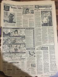 YENİ SABAH GAZETESİ  19 OCAK 1963 YIL :25 SAYI :8570--Kar fırtınası yeniden başladı ,Terkos Gölü de dün dondu : Adana da ise bahar  havası var  Avrupa da 20 gün içinde  soğuk 700 kişinin ölümüne  sebep oldu --Tapu harcı binde 54 den 70 e çıkıyor ---Deniz ve jandarma erliği 2 yıla iniyor --AP ,Af mitinginden vazgeçti --Belçika 12 bin işçi istiyor ---Boyu 1.64 saçı ise 1.62 santim --İnönü ,Erkin Sancar ve Generaller  toplandı ---Devlet Adamlığı : Siyavuşgil --Yaz saati günde 4 bin lira tasarruf sağlıyor --Gürsel ,kaliteli din adamı  yetiştirilmesini istedi ---Ayrılmak isteyen kocasına kezzap atıp ,gözünü kör etti ---Sinema: Roma Ana --Fenerbahçe -K.Paşa bugün Karşılaşıyor ---Maldini :Galatasaray ı İstanbul da yenemeyiz  ama kupa dan  eleriz dedi --1963 Balkan Kupası maçlarının kati  tarihleri açıklandı --Basketbol: Galatasaray Fenerbahçe maçı bugün ---Galatasaray ın taktik idmanı salı ya kaldı ---