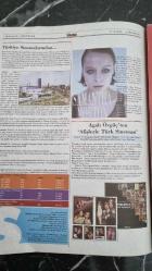 HAFTALIK ANTRAKT SİNEMA GAZETESİ -- 27 EYLÜL- 3 EKİM 2002 -- MUMYA FİRARDA , SELAMİ ŞAHİN , TEOMAN , NURGÜL YEŞİLÇAY , NURSELİ İDİZ , TARIK PAPUÇÇUOĞLU , MAGED EL-MASRY , İLHAN ŞEŞEN -- ÖLÜMCÜL DENEY , MİCHELLE RODRİGUEZ , MİLLA JOVOVİCH -- KUŞLAR KANATLI UYGARLIK , JACGUES PERRİN , CHRİSTOPHE BARRATİER , MİCHEL DEBATS , OLLİ BARBE -- TUTKU , GWYNETH PALTROW , AARON ECKHART , JENNIFER EHLE , JERMY NORTHAM -- AGAH ÖZGÜÇ ' TEN AFİŞLERLE TÜRK SİNEMASI -- SAMANTHA MORTON -- HİÇBİRYERDE , ZUHAL OLCAY -- AZINLIK RAPORU , TOM CRUİSE , COLİN FARRELL , SAMANTHA MORTON , MAX VON SYDOW , LOİS SMİTH , PETER STORMARE , TİM BLAKE NELSON -- NURSELİ İDİZ -- ANTALYA ALTIN PORTAKAL 39. FİLM FESTİVALİ -- ÖLDÜREN KADIN , ANTONIO BANDERAS , REBECCA ROMIJN - STAMOS -- LADIES & GENTLEMEN , JEREMY IRONS , PATRICIA KAAS ..