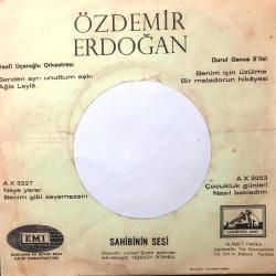 Bir matadorun hikayesi / Kim bilir - Özdemir ERDOĞAN / Kapak Fotokopidir.
