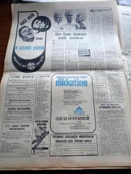 Milliyet Gazetesi - 5 Kasım 1970 - Meclis Başkanı Yine Seçilemedi - Süleyman Demirel Meclis İçi Darbe Planı Var - Sağlık Bakanı Vedat Ali Özkan Tifo Kolera İle Bulaştı Dedi - İşçiler Yurt Dışına Uçaklarla Yollanacak - Hacettepe'de Öğretim Üyesi Doktor Doğan Taner'in Odası Tahrip Edildi - Burhan Felek Köşe Yazısı - Demir Karaborsaya Düşmezse Kış Ağır Olmazsa Aksaray Geçidi 1971'de Açılacak - Evli Bir Kadının Günlüğünden Yazan Peride Celal Yazı Dizisi - Hoş Memo Karikatür Çizen Al Capp - Johnny Hazard Çizen Frank Robbins - Sahne Aşkları Çizen Leonard Starr - Maruf Bey Çizen Martin - Boncuk Karikatür Walt Disney - Karaoğlan Yazan Ve Çizen Suat Yalaz - Murat Davman'ın Son Macerası İki Kere İki On İki Eder Yazan Ümit Deniz Yazı Dizisi - İtiraf Yazan Arthur London Yazı Dizisi - Ediz Hun Diyor Ki Hey Dergisi 18 Kasım'da Çıkıyor - Dört Oscar Kazanan Moda Yaratıcısı Margaret Purse - Avrupa'da Son Temsilcilerimiz Göztepe Ve Eskişehir'de Elendi - Gençlik Ve Spor Bakanı İsmet Sezgin'in Görüşü