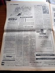 Milliyet Gazetesi - 16 Kasım 1970 - Ortak Pazarda 23 Kasım'da Altı Ek Anlaşma imzalıyoruz - 22 Yıllık Gümrük İndirimi Belli Oldu- Siklon Sebebiyle Pakistan'da Bir Günde 15 Bin Ceset Toplandı - CHP'li Aleviler Genel Sekreter Bülent Ecevit'i Destekliyor - Uçak Kaçırma Yakınlaşma Politikasına Zarar Veriyor - Hangisi Daha Güzel Dünya Güzellik Yarışması Adayları Fotoğraf - Abdi İpekçi Köşe Yazısı - Evli Bir Kadının Günlüğünden Yazan Peride Celal Yazı Dizisi - Karaoğlan Yazan Ve Çizen Suat Yalaz - Murat Davman'ın Son Macerası İki Kere İki On İki Eder Yazan Ümit Deniz - Hoş Memo Karikatür Çizen Al Capp - Johnny Hazard Çizen Frank Robbins - Sahne Aşkları Çizen Leonard Starr - Kadro Hareketi Yazan Şevket Süreyya Aydemir Yazı Dizisi - Galatasaray 4 Dakikada Yok Oldu - Beşiktaş Samsunspor Karşısında Son Beş Dakikada Devrildi - Fenerbahçe Göztepe Karşısında Galibiyeti Kaçırdı 0 0 - Şükrü Gülesin - Gündüz Kılıç