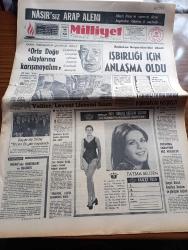 Milliyet Gazetesi - 10 Ekim 1970 - İsmet İnönü Ortadoğu Olaylarına Karışmayalım - Başbakan Süleyman Demirel Bulgaristan'dan Döndü İşbirliği İçin Anlaşma Oldu - Veliler Levent Lisesi'ni Bastı - CHP Genel Sekreteri Bülent Ecevit Kemal Satır'a Cevap Vermiyor - Milliyet 1970 Türkiye Güzelini Seçiyor Adaylar Fatma Belgen - Burhan Felek Köşe - Kuzey Vietnam Nixon'un Teklifini Reddetti - Hoş Memo Karikatür Çizen Al Capp - Johnny Hazard Çizen Frank Robbins - Sahne Aşkları Çizen Leonard Starr - Allahlık Ali Bey Çizen Swan - Boncuk Karikatür Walt Disney - Karaoğlan Yazan Ve Çizen Suat Yalaz - Tehlikeli Çocuk Çeviren Nihal Akkaya Yazı Dizisi - Şeytanistan Yazan Ali Yüce Yazı Dizisi - Nasır Kalan Arap Alemi Yazan Metin Toker Yazı Dizisi - Kaygısızlar Jimi Hendrix'i En Son Biz Dinledik Dedi - Zirvede 30 Melodi En Çok Satan Plaklar-- Almanların A ve Ümit Kadroları Açıklandı H.Schön  Netzer'i Takıma Almadı - Milli Takım Antrenörü Sabri Kiraz Oyuncuları Uyardı Aman Bu Hafta Sakatlanmayın