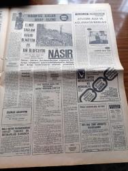 Milliyet Gazetesi - 11 Ekim 1970 - Mete Akyol İşin İçyüzünü Anlattı Kredi Haberleri Doğrudur - Süleyman Demirel Partide Tesanüt İstedi - Süleyman Demirel'in Suçlamaları Yazan Abdi İpekçi Köşe Yazısı - Muhittin Sandıkçıoğlu Galatasaray Lisesi Müdürlüğünden Emekli Oldu - Milliyet 1970 Türkiye Güzelini Seçiyor Adaylar Dilek Aksu - ABD'de En Hızlı Şilebe Türkiye Adını Koydular - Şili Sağdan Sola Yazan Talat Halman - Dominolar Devrilirken Yazan İsmail Cem - Bilimsel Yarışma Sonuçlandı Bilim Ödülünü Profesör Orhan Ulutin  Aldı - Migros'ta Grev Başladı - Taş Arabası Yazan Altan Erbulak - Karaoğlan Yazan Ve Çizen Suat Yalaz - Tehlikeli Çocuk Çeviren Nihal Akkaya Yazı Dizisi - Şeytanistan Yazan Ali Yüce Yazı Dizisi - Nasır'sız Kalan Arap Alemi Yazan Metin Toker Yazı Dizisi - Ayak Bacak Fabrikası Azak Tiyatrosunda - Rosenbergler Ölmemeli Oyunu Yöneten Genco Erkal Konuk Oyuncu Ayla Algan - Milli Takıma Antrenör Aranıyor - 1948 Olimpiyatları Grekoromen Ağır Siklet Şampiyonu Mersinli Ahmet