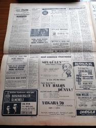 Milliyet Gazetesi - 11 Ekim 1970 - Mete Akyol İşin İçyüzünü Anlattı Kredi Haberleri Doğrudur - Süleyman Demirel Partide Tesanüt İstedi - Süleyman Demirel'in Suçlamaları Yazan Abdi İpekçi Köşe Yazısı - Muhittin Sandıkçıoğlu Galatasaray Lisesi Müdürlüğünden Emekli Oldu - Milliyet 1970 Türkiye Güzelini Seçiyor Adaylar Dilek Aksu - ABD'de En Hızlı Şilebe Türkiye Adını Koydular - Şili Sağdan Sola Yazan Talat Halman - Dominolar Devrilirken Yazan İsmail Cem - Bilimsel Yarışma Sonuçlandı Bilim Ödülünü Profesör Orhan Ulutin  Aldı - Migros'ta Grev Başladı - Taş Arabası Yazan Altan Erbulak - Karaoğlan Yazan Ve Çizen Suat Yalaz - Tehlikeli Çocuk Çeviren Nihal Akkaya Yazı Dizisi - Şeytanistan Yazan Ali Yüce Yazı Dizisi - Nasır'sız Kalan Arap Alemi Yazan Metin Toker Yazı Dizisi - Ayak Bacak Fabrikası Azak Tiyatrosunda - Rosenbergler Ölmemeli Oyunu Yöneten Genco Erkal Konuk Oyuncu Ayla Algan - Milli Takıma Antrenör Aranıyor - 1948 Olimpiyatları Grekoromen Ağır Siklet Şampiyonu Mersinli Ahmet