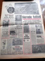 Milliyet Gazetesi - 11 Ekim 1970 - Mete Akyol İşin İçyüzünü Anlattı Kredi Haberleri Doğrudur - Süleyman Demirel Partide Tesanüt İstedi - Süleyman Demirel'in Suçlamaları Yazan Abdi İpekçi Köşe Yazısı - Muhittin Sandıkçıoğlu Galatasaray Lisesi Müdürlüğünden Emekli Oldu - Milliyet 1970 Türkiye Güzelini Seçiyor Adaylar Dilek Aksu - ABD'de En Hızlı Şilebe Türkiye Adını Koydular - Şili Sağdan Sola Yazan Talat Halman - Dominolar Devrilirken Yazan İsmail Cem - Bilimsel Yarışma Sonuçlandı Bilim Ödülünü Profesör Orhan Ulutin  Aldı - Migros'ta Grev Başladı - Taş Arabası Yazan Altan Erbulak - Karaoğlan Yazan Ve Çizen Suat Yalaz - Tehlikeli Çocuk Çeviren Nihal Akkaya Yazı Dizisi - Şeytanistan Yazan Ali Yüce Yazı Dizisi - Nasır'sız Kalan Arap Alemi Yazan Metin Toker Yazı Dizisi - Ayak Bacak Fabrikası Azak Tiyatrosunda - Rosenbergler Ölmemeli Oyunu Yöneten Genco Erkal Konuk Oyuncu Ayla Algan - Milli Takıma Antrenör Aranıyor - 1948 Olimpiyatları Grekoromen Ağır Siklet Şampiyonu Mersinli Ahmet