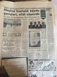 YENİ SABAH GAZETESİ 16 OCAK 1963 YIL :25 SAYI :8567--Öğretmenlerin yüzde 75 i 400 liradan az maaş alıyor --EOKA yine ENOSİS İstiyor --Dünyanın en uzun isimleri Ödemiş te --İnönü Siyasi Suçlar için Af Bahis Mevzuu Değildir Dedi --Muhtarlık yüzünden çıkan kavga 2ölü 23 yaralı ile bitti ---Sahte hakimin foyası nikah günü belli oldu --Garabetler diyarı :Siyavuşgil --Genç kiracı ,ev sahibini dün adliye de şemsiye ile dövdü --Meçhul hastalık köyde gençleri ,sildi süpürdü --Reisi cezaevinde olan hırsız çetesi yakalandı --Manisa da ete boykot edildi ---Sinema :Gina Paris yerleşiyor --Radyo Programları ---Milan ,İstanbul da kapalı defans yapmaya karar verdi --İtalyan Milli Takımı bugün kampa giriyor ---Yurdumuz da büyük organizasyonlar tertip edilebilecek ---Kaleci Necmi Ordu Takımına Çağırıldı ---K.Paşa ,Fenerbahçe için yarın kampa giriyor --Karar ilam harçları indiriliyor --Alican a göre yeni af  şumulü --T.Feyzioğlu  için gensoru isteniyor --