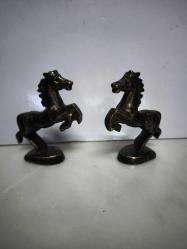ŞAHLANMIŞ PİRİNÇ GÖRÜNÜMLÜ ALÜMİNYUM DÖKÜM ATLAR  14 CM