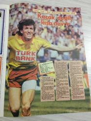 GELİŞİM SPOR DERGİSİ - SAYI 49 - 12 TEMMUZ 1989 - MUSTAFA DENİZLİ - BAKAN İSMET - ÖCAL ULUÇ - ERGUN HİÇYILMAZ - ŞEVKİ EKŞİ - CEVDET ÇAKAR - BRYAN ROBSON - MEHMET DEMİRBAŞ - HASAN VEZİR - NİELSEN FENERBAHÇE - HÜLYANIN OLAYI - TANJU ÇOLAK - NİELSEN KİMDİR -