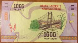 MADAGASKAR 1000 ARIARY ÇİL KAĞITPARA