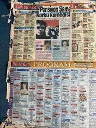 SABAH MELODİ GAZETESİ VE SABAH TELERAMA GAZETESİ KADINLARA ÖZEL - 2 Şubat 1994 -Karikatürler-Walt Disney/Boncuk-Mort Walker-Dick Browne/Bizim Aile-Tom Armstrong/Marvin-Graham Allen-John Dodd/Kral Kedi-Süleyman Turan/Dön Artık-Astroloji-Bülent Kısa-Klinik-Meltem Pusat-Telerama Programı-Sabah Filmleri-Öğlen Filmleri-Akşam Filmleri-Erdoğan sevgin--huysuz Virjin-seren Serengil-Özcan Deniz-Bülent Şar—-Ebru Cündübeyoğlu--müzeyyen uçkun--İzzet Öz—Aylin Livaneli-Oğuzhan Tercan-Müjdat gezen-perran kutman-Cansu Akbel-veli Çelik-nuray Yaşar-Serpil barlas—Haydar dümen-Hülya Avşar-berke hürcan—veli Çelik--Nilgün-Zerrin arbaş-Erol Günaydın-Demet akbağ-pansiyon şamata—Ali poyrazoğlu-Yusuf Ziya alçakakar-Pratica dergisi-Canan Sara çizgi Fikret Türkan Cerrahpaşa tıp fakültesi fizik tedavi anabilim dalı başkanı Profesör Dr. Fikret Tüzün-Pembe Mutlu--aile konseyi-vazgeç gönlüm-Orhan Gencebay--canan Perwer-Yalçın gülhan--Abdurrahman Palay-Osman Seden-Jason Robards