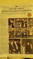 HAFTALIK ANTRAKT SİNEMA GAZETESİ -- 23 -- 29 OCAK 2009  -- HABABAM SINIFI MERHABA ; HALİT AKÇATEPE , HÜLYA KOÇYİĞİT , MEHMET ALİ ERBİL -- BELA İŞ BAŞINDA ; MARIN LAWRENCE , STEVE ZAHN -- TUBA ÜNSAL -- SİNEGÖZ , SADİ ÇİLİNGİE - HABABAM TABURU -- MACERAYA DEVAM ; BRENDAN FRASER , JENNA ELFMAN , STEVE MARTIN -- NEMO - KAYIP BALIK -- AŞK HER YERDE ; HUGH GRANT , EMMA THOMPSON , ALAN RİCKMAN , COLİN FİRTH , LAURA LİNNEY , MARTİNE MCCUTEHEON , LİAM NEESON , ROWAN ATKİNSON , KEİRA KNİGHTLEY -- JAMES CAMERON SU YÜZÜNE ÇIKIYOR -- WARNER DA BAĞIMSIZLAR KERVANINA KATILDI -- ÖLÜMCÜL DEVİR BİR JEAN - JACQUES BEINEIX FİLMİ -- VİZONTELE  TUUBA ; YILMAZ ERDOĞAN , DEMET AKBAĞ , ALTAN ERKEKLİ , TARIK AKAN , TUBA ÜNSAL , TOLGA ÇEVİK , İCLAL AYDIN , CEZMİ BASKIN -- GECENİN GALİBİ ; ' KARŞILAŞMA ' OYUNCULAR İSE ŞEVKET ÇORUH VE YELDA KAYMAKÇI REYNAUD -- GOTHİKA ; HALLE BERRY ..