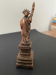 Özgürlük Heykeli bronz döküm termometreli