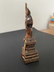 Özgürlük Heykeli bronz döküm termometreli