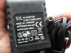 DC 9V 300MA   ADAPTÖR SORUNSUZ ADAPTÖR   (ORH-DEMİR SEPET 1)