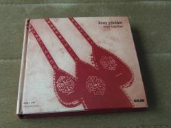 ÖZAY GÖNLÜM - ARŞİV KAYITLARI-KALAN MÜZİK-(2 CD'Lİ +KİTAPÇIKLI)- DÖNEM BASKISI MÜZİK CD SİDİR.