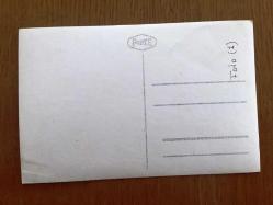 YEŞİLÇAM'IN YILDIZI SEVDA FERDAĞ'IN ORİJİNAL 2'Lİ FOTOĞRAF SETİ - 14 x 9 cm EBADINDA - SİYAH & BEYAZ - SEVDA FERDAĞ'IN SİYAH PALTOSUYLA ESKİ BİR YAPININ MERDİVEN BASAMAKLARINDA ve DUVARININ ÖNÜNDE POZ VERDİĞİ ANLARDAN 2 FOTOĞRAF - 1960'LARDAN 2 FOTOĞRAF