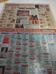 SABAH MELODİ GAZETESİ VE SABAH TELERAMA GAZETESİ KADINLARA ÖZEL - 18 Temmuz1994 -Uzlaşma filmi-Karikatürler-Walt Disney/Boncuk-Mort Walker-Dick Browne/Bizim Aile-Tom Armstrong/Marvin-Graham Allen-John Dodd/Kral Kedi-Süleyman Turan/Dön Artık-Astroloji-Bülent Kısa-Klinik-Meltem Pusat-Telerama Programı-Sabah Filmleri-Öğlen Filmleri-Akşam Filmleri-Erdoğan Sevgin-Levent kırca-aşkın Nur yengi-konser-bostancı salih-emel sayın-tarkan-levent usta-arnold-hastane-doktor salih-zeki alasya-metin akpınar-atay sözer-ali erdoğan-sururi bey-tarkan-ipek gümüşoğlu-Levent yüksel-mavi boncuk-aşka davet-samim değer-savaş karakaş-Kadir çöpdemir-Gülşen abi-kadın-onur savaşı-mahallenin muhtarları-alem-tarkan-hisar-sezen aksu-ağustos-burak-gönül abla-tiyatro-fikret-etek-uzay-böcek-meltem pusat-minik serçe-tiyatro-çingene-güneri civaoğlu-emel sayın-nurhan damcıoğlu-murat soydan-fatma karanfil-müslüm gürses-ilyas Salman-Sami güçlü-perihan savaş-ülkü erakalın-cüneyt arkın