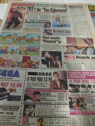 SABAH MELODİ GAZETESİ VE SABAH TELERAMA GAZETESİ KADINLARA ÖZEL - 23 Temmuz1994 -Uzlaşma filmi-Karikatürler-Walt Disney/Boncuk-Mort Walker-Dick Browne/Bizim Aile-Tom Armstrong/Marvin-Graham Allen-John Dodd/Kral Kedi-Süleyman Turan/Dön Artık-Astroloji-Bülent Kısa-Klinik-Meltem Pusat-Telerama Programı-Sabah Filmleri-Öğlen Filmleri-Akşam Filmleri-Erdoğan Sevgin-Sibel can-hüseyin altın-ajlan-mine-haydi eğlence-samim değer-çiğ köfte-rüstem-zehra-Leyla tekül-persil matik-küçük aslı-Hakan peker-emrah-sultan-gecenin rengi-koloner kalp-haydi eğlenceye-alpay-hoş geldin partisi-evli ve çocuklu-şans blokları-piramit-ufuk bigay-cenk sökmen-bizim mahalle-büyük sır-zafer-nizamettin seçildiği makbule-burak-gönül abla-tekrar-su-aspirin-amerikalı-havuz-modern-maço-bonnie ve clyde-sahtekar-yaratık-ertem göreç ise çizgi Yılmaz güney-bir tane güngör-nuri ergül-sezer inanoğlu-necla nazır-saz komandoları-bir Demet menekşe-zeki ökten-şabaniye-efeler diyarı-öldüren panter-haberler-altın kafes