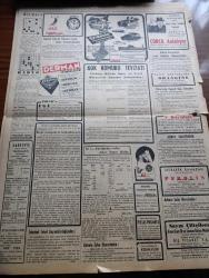 Vatan Gazetesi - 9 Temmuz 1949 - İngiltere Amerika Ve Kanada Maliye Bakanları Toplandı - Orta Anadolu Kuraklıktan Fazla Müteessir Oldu - Şehzade Burhanettin'in Cenazesi Şama Götürülüyor - İsmet İnönü'ye Mektup Getiren Gazeteci Henry J. Taylor - Macar Kardinali Jozef Mindszenty Hapishanede Delirdi - Necmettin Sadak Dün Ankara'dan Geldi - Osmanoğulları Yazan Feridun Fazıl Tülbentçi Yazı Dizisi - Geçmişte Bugün Timur Bağdat'a Giriyor Yazı Dizisi - Maliye Bakanı İsmail Rüştü Aksal - Tekel Bakanlığı Lağvedilmeyecek - Dört Bira Fabrikası Kurulacak - Başbakan Yardımcısı Nihat Erim Kütahyalılarla Görüşmedi - Baro Başkanı Avukat Haşim Refet Esat Çağa'ya Cevap Verdi - Bugünkü İsrail Yazan Sinan Korle Yazı Dizisi - Evinrude Deniz Motorları - Derman Ağrı Kesici - Mübarek Ramazan Pide Ve Tatlılarınız İçin Perolin Bira Mayası Kullanınız