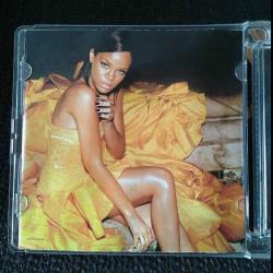 RIHANNA GOOD GIRL GONE BAD..