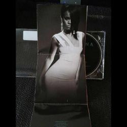 RIHANNA GOOD GIRL GONE BAD..