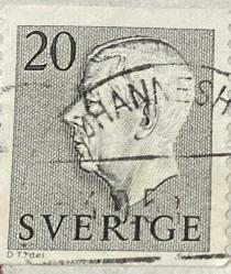 İsveç Pulu - Sweden ( Sverige ) Stamp - Mektup Zarfından Kesilmiş  / Postadan Geçmiş Pul Filateli - Damgalı - KRAL GUSTAF VI. ADOLF  TEMALI PUL, 20 PARA - YABANCI PULLAR-NOSTALJİK DOĞUM GÜNÜ HEDİYESİ