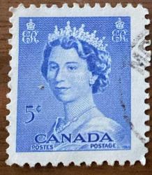 Kanada Pulu - Canada Stamp - Mektup Zarfından Kesilmiş  / Postadan Geçmiş Pul Filateli - DAMGALI - KRALİÇE TEMALI KANADA PULU, 5 PARA - YABANCI PULLAR-NOSTALJİK DOĞUM GÜNÜ HEDİYESİ