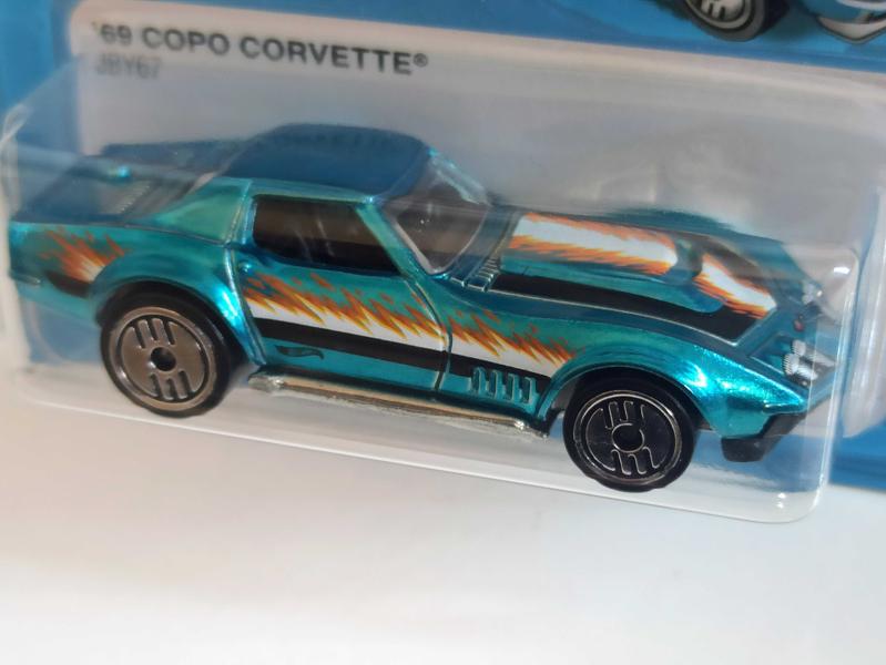 Hot Wheels Mattel Ultra Hots 69 Copo Corvette Diecast Model