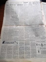 Ulus Gazetesi - 27 Mart 1951 - İleri Mantık Yazan Hüseyin Cahit Yalçın Köşe Yazısı - Truman'ın Rusya'yı Yeni İthamı - Komünizm Yayılma Siyaseti Güdüyor - Bir Hafta İçinde Eryamanlar Köyünde Aydın'ın Dalaman Bucağında Ve Burhaniye'de Atatürk Heykeline Tecavüz - İrticai Hareketlere Karşı tedbirler - Taaffün Çekmecesi Yazan Peyami Safa Köşe Yazısı - Yugoslavya'nın Ehemmiyeti Yazan Nihat Erim - Pakistanlı Havacılar Dün Geldi - Tarih Kurumu Genel Kurulu Başkanlığa Gene Profesör Şemsettin Günaltay Seçildi - Faiz Hadlerinin İndirilmesi  Yazan İsmail Rüştü Aksal  - Itırcık Yazan Azmiye Hami Güven Yazı Dizisi - Voleybol Bölge Birinciliği - Ankara Basketbol Şampiyonu Mülkiye Gidiyor - Haftanın Filmleri - Ankara Ve Yeni Sinemada Stromboli - Park Ve Sus Sinemasında Sihirli Define Filmi - Ulus Sinemasında Kanunsuz Hakim - İsmail Dümbüllü- Volvo Kamyon - İstanbul Ankara Radyosu Programı - Bulmaca - Karikatürcünün Şakaları Ratip Tahir - Habig Marka Şapka - Puro Tuvalet Sabunu - Blaupunkt Çanta Radyo