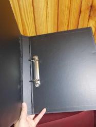 Büyük Mavi Dosya Klasörü Karikatürlü