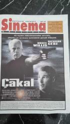 HAFTALIK ANTRAKT SİNEMA GAZETESİ -- 16 -- 22 OCAK 1998 -- ÇAKAL ; BRUCE WILLIS , RICHARD GERE , SİDNEY POİTİER , DİANE VENORA , MATHİLDA MAY -- DOBERMANN ; TCHEKY KARYO , VINCENT CASSEL , MONICA BELLUCCI, PATRİCK ROCCA  -- JENERİK - NAJAT ÇELİK , PÜF NOKTASI -- ALİCİA SİLVERSTONE -- CAMERON DİAZ -- ROBERT DE NİRO -- EŞKİYA'NIN AVRUPA TURU DEVAM EDİYOR -- BAK ŞU ŞARKI SÖYLEYENE , DON JOHNSON -- GÜÇLÜLER BÖLGESİ ; SYLVESTER STALLONE, HARVEY KEITEL , RAY LIOTTA , ROBERT DE NİRO -- ÇÖKERTME ; TUNCEL KURTİZ , ŞEMSİ İNKAYA , TUNCER NECMİOĞLU , KUZEY VARGIN VE NİLÜFER  AYDAN -- YURTTAŞ KANE ; ORSON WELLES , JOSEPH COTTEN , DOROTHY COMİNGORE , EVERETT SLOANE , RAY COLLİNS , PAUL STEWART -- ANTRAKT ; CÜNEYT İNGİZ , ORMAN KAÇKINI ..
