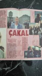 HAFTALIK ANTRAKT SİNEMA GAZETESİ -- 16 -- 22 OCAK 1998 -- ÇAKAL ; BRUCE WILLIS , RICHARD GERE , SİDNEY POİTİER , DİANE VENORA , MATHİLDA MAY -- DOBERMANN ; TCHEKY KARYO , VINCENT CASSEL , MONICA BELLUCCI, PATRİCK ROCCA  -- JENERİK - NAJAT ÇELİK , PÜF NOKTASI -- ALİCİA SİLVERSTONE -- CAMERON DİAZ -- ROBERT DE NİRO -- EŞKİYA'NIN AVRUPA TURU DEVAM EDİYOR -- BAK ŞU ŞARKI SÖYLEYENE , DON JOHNSON -- GÜÇLÜLER BÖLGESİ ; SYLVESTER STALLONE, HARVEY KEITEL , RAY LIOTTA , ROBERT DE NİRO -- ÇÖKERTME ; TUNCEL KURTİZ , ŞEMSİ İNKAYA , TUNCER NECMİOĞLU , KUZEY VARGIN VE NİLÜFER  AYDAN -- YURTTAŞ KANE ; ORSON WELLES , JOSEPH COTTEN , DOROTHY COMİNGORE , EVERETT SLOANE , RAY COLLİNS , PAUL STEWART -- ANTRAKT ; CÜNEYT İNGİZ , ORMAN KAÇKINI ..