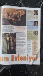 HAFTALIK ANTRAKT SİNEMA GAZETESİ -- 21 -- 27 KASIM 1997 -- EN İYİ ARKADAŞIM EVLENİOR ; JULIA ROBERTS , DERMOT MULRONEY , CARMERON DİAZ , RUBERT EVERETT , PHİLİP BOSCO , EMMET WALSH -- ANACONDA ; SOLUĞUNUZ KESİLECEK , JENNIFER LOPEZ , ICE CUBE , JON VOIGHT , ERIC STOLIZ , JONATHAN HYDE -- JEANNE TRİPPLEHORN -- JENERİK ; BİR DOSTA MEKTUP -- DANNY DE VİTO -- STEVE MARTİN -- MORGAN FREEMAN -- WOLFGANG PETERSEN -- YEŞİLÇAM SEZONA HIZLI BAŞLADI ; MUSTAFA ALTIOKLAR - İSTANBUL KANATLARIMIN ALTINDA -- EŞKİYA ; ŞENER ŞEN , UĞUR YÜCEL  -- YÜZYÜZE ; JOHN TRAVOLTA , NİCOLAS CAGE , JOAN ALLEN , GİNA GARSHON , ALESSANDRO NİVOLA , NİCK CASSAVETES , DOMİNİQUE SWAAAİN ,-- BALIKLAR VE RÜYALAR ; DAVİD ARQUETTE , BRAD HURT , CATHY MORİARTY , KATHRYN ERBE , PATRİCK MCGAW , J.E. FREEMAN -- BİR ZAMANLAR AMERİKA ; ROBERT DE NİRO , JAMES WOODS , ELİZABETH MCGOVERN , TREAT WİLLAMS , TUESDAY WELD , BURT YOUNG , DANNY AİELLO , WİLLİAM FORSYTH -- UFUK FACİASI ; UÇSUZ BUCAKSIZ BİR BOŞLUK ..