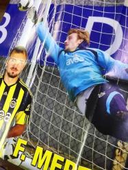 MERT GÜNOK POSTERİ, ORİJİNAL BASKI  - 67 x 48 cm EBADINDA - FENERBAHÇE'DE OYNADIĞI DÖNEMDEN KALECİ FEHMİ MERT GÜNOK POSTERİ
