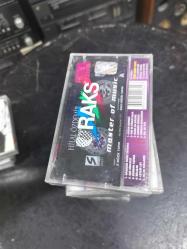 HİLAL ÖZDEMİR KANADIM DEĞDİ SEVDAYA KASET SIFIR AMBALAJINDA