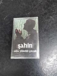 ŞAHİN AĞLA YÜREKLİ ÇOCUK KASET SIFIR AMBALAJINDA
