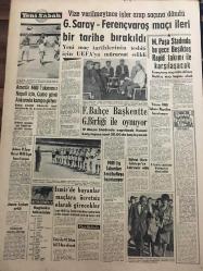 YENİ SABAH GAZETESİ 4 EYLÜL 1963-Cafer ile Hürmüz,Altan Erbulak-Hıfzı Oğuz Bekata çeşitli iç meselelerden yorulmuş --Harp Okulu Öğrencileri Kanunlar Himayesinde ---Dostunu da otel kasasında soydu --İzmir de esrarengiz bir hadise --Üsküdar  a giderken şarkısını meşhur eden Eartha Kitti mesleği için eşinden ayrılıyor --Tahkikat komisyonu  her gün çalışacak ---Üsküdar Valisi : Siyavuşgil ---Milli Eğitim Bakanı :5 Yılda 3 bin Öğretmen Yetiştirilecek Dedi --Ruslar K.Çin e Yapılacak Taarruza Kendilerine Yapılmış Addedecek---Ustinov ,kendi piyesini beğendi --Venedik Film Festivali Hadiseli Olarak Başladı ----Sabık İran Başbakanı Zahidi öldü --Şah ,Süreyya yı  tehdit etmiş --Bir otobüs uçuruma  yuvarlandı 1 ölü 10 yaralı var --Galatasaray -Ferençvaroş maçı ileri bir tarihe  bırakıldı --Amatör  Milli Takımımız Napoli için Cuma Günü Ankara da Kampa Giriyor --Fenerbahçe Başkentte G.Birliği ile Oynuyor ---İzmir de bayanlar maçlara ücretsiz olarak girecekler ---