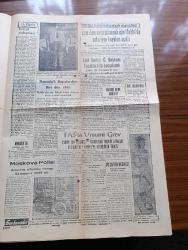 Son Havadis Gazetesi - 8 Ağustos 1954 - Gülünç Olmayalım Yazan Cemil Sait Barlas Köşe Yazısı - On İki Sınıfın Silah Altına Çağırılacağı Hakkındaki Haber Yalanlanıyor - Üçlü Balkan Anlaşmasının Pazartesi İmzalanıyor - Bikini Bu Dene Plajların Modası - Fuat Arna Dün Gece Tevkif Edildi - Florya Arsaları Meselesi Arsalarda Hissediyorum İlanlar İstifalarını Verdiler - İki Kadın Milliyetçi Fransız Polisin Öldürdüler - İngiliz Milletvekillerinin Vaziyeti Yazanlar John H. Mac Callum Scott -  New York'la Paris Arasında Otomobil Yarışı  - Zenciler Birbirine Benzemez Yazan Attila İlhan Yazı Dizisi - İslam Aleyhinde Kitap Yazan Yazar Jorj Şukyr - Zemzem Suyu Çıkarmaktadır İçin Mekke'de Artezyen Kuyuları Açıldı - Hikaye Karanlıkta Yazan A. Rıza Yalt - Demir Perdesi Yıkılıyor Yazan Pat Frank Yazı Dizisi - Profesyonel Bir Dolandırıcının Hikayesi Yazı Dizisi - Safiye Ayla Bomonti Çay Bahçesinde
