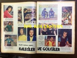 HAYAT SPOR DERGİSİ - 27 AĞUSTOS 1975 - SAYI: 35  - ORDUSPOR 1975 TAKIM KADROSU POSTERİ - GALATASARAY'IN KAPTANI YASİN - ODHAN BAYKARA - OKAN YÜKSEL, İZMİR MEKTUBU - CEMİL CİĞERİM, ORDU MEKTUBU - ZİŞTOVİLİ - İBRAHİM İŞSEVENLER - DOĞAN ATILGAN - KAMRAN TEKİL - CEZAYİR'DE AKDENİZ OYUNLARI - BEŞİKTAŞ'LI SİNAN ve TEZCAN - SABRİ HOCA - VEFASPOR STADI - ALAETTİN METİN - CRUYFF TENİSTE DE ŞAMOPİYON - HERR HORST BUHTZ DOSYASI - YEŞİL ANTALYA SEHAYAT ve TURİZM, GALATASARAY - RAPİD MAÇI - KEMAL RIFAT - CEM ATABEYOĞLU - ÖMER KARADAĞ - MEHMET SİCİM - ERDOĞAN KAMİŞ - ERDOĞAN ÇİFTLER - GİRESUNSPOR 1975 TAKIM KADROSU POSTERĞİ - 32 SAYFA TAM TAKIM POSTERLİ DERGİ - ORDUSPOR POSTERİ 2 SAYFA BOYUTUNDA, GİRESUNSPOR POSTERİ ARKA KAPAKTA