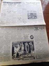 Cumhuriyet Gazetesi - 31 Mart 1954 - Şahsiyet Aranıyor Yazan Doğan Nadi Köşe Yazısı - Cumhuriyet Seçim Ekibi Yarından İtibaren Faaliyete Geçiyor Fotoğraf - CHP'nin Merkez Adayları Dün Belli Oldu - Sigara Ve İçkiye Düşkün Kadınlar Çoğalıyor - Kar Hadlerinin Kararnamesi İptal Edildi - İstanbul Üniversitesi Münazara Turnuvasına Dün Devam Edildi - İtalyan Sinema Yıldızları Yvonne Sanson Elenaore Ruffo Ve Lia Di Leo Basın Toplantısı İçin Yarın Geliyorlar - İnce Memed Yazan Yaşar Kemal Yazı Dizisi - Migros'un Kurulmasıyla İle İlgili Son Toplantı Bugün - Notre Dame'da Başıboş Düşünceler Yazan Ahmet Hamdi Tanpınar Köşe Yazısı - İran Petrolleri Yakında İşletmeye Açılıyor -  Efes'e 300 Fransız Hacısı Geliyor - Brezilya'nın Desportes Takımı Bu Akşam Geliyor - Borsa - Golf Atletizmden Daha Zormuş - Sarayların Aşk İlahesi Desiree Yazan Annemarie Selinko Yazı Dizisi - Büyük Adli Hatalar Taassubun Zaferi Çeviren Mazhar Kunt - Meraklı Resimler - Profesör Nimbüs'ün Maceraları - Melek Sineması