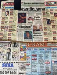 SABAH MELODİ GAZETESİ VE SABAH TELERAMA GAZETESİ KADINLARA ÖZEL - 4 Ağustos 1994 -Karikatürler-Walt Disney/Boncuk-Mort Walker-Dick Browne/Bizim Aile-Tom Armstrong/Marvin-Graham Allen-John Dodd/Kral Kedi-Süleyman Turan/Dön Artık-Astroloji-Bülent Kısa-Klinik-Meltem Pusat-Telerama Programı-Sabah Filmleri-Öğlen Filmleri-Akşam Filmleri-Erdoğan Sevgin-Ali Öztük-yonca Evcimik-kadınlar matinesi-Meral konrat‘dan çingene Show-cümbüş Sokak-felekten bir gece-Seçil heper-Songül karlı-nükhet duru-saadettin teksoy—kurtar beni-Emrah-Sega-Sarda bisiklet-Arda uskan-Mehmet Övür- PR Neşe-Ebru sürer—gülten canSuner-filiz Akın-Kartal Tibet-ömrümce unutamadım-Yılmaz zaferin son filmi-Ufukta bir ağaç-Cüneyt Arkın-Özlem onursal-James Woods-Bo Derek-Robert Bradbury