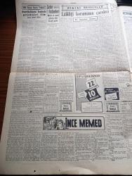 Cumhuriyet Gazetesi - 20 Nisan 1954 - El Şakası Yok Yazan Nadir Nadi Köşe Yazısı - Adnan Menderes Dün Erzurum'da İlköğretim Seçim Konuşmasını Yaptı - İsmet İnönü Dün İskenderun Ve Antakya'da Konuşma Yaptı - İspanya Dün Genç Takımlar Dünya Şampiyonluğunu Kazandı - Miting Bozma Yarışı - Tarabyadaki Konak Oteli Tamamen Yandı -  Demokrat Parti Dün Silivri'de Bir Miting Yaptı - 1954 Cannes Sinema Festivali Yazan Aydemir Balkan Yazı Dizisi - İnce Memed Yazan Yaşar Kemal Yazı Dizisi - Laikliği Korumanın Çareleri Yazan Doktor Nurullah Kunter - Resim Ve Sanat Galerisi Dün Törenle Açıldı - Kıbrıs'ta Papazların Faaliyeti Artıyor - Avrupa Birliği Planı - Burhan Felek Köşe Yazısı - İstanbul Ankara Radyosu Programı - Büyük Adli Hatalar Bir Rezalet Çeviren Mazhar Kunt Yazı Dizisi - Yurtta Seçim Mücadelesi İntibaları - CHP'nin Seçim Afişleri Yırtılıyormuş - Adnan Menderes'in Yapacağı Radyo Konuşmaları - Sarayların Aşk İlahesi Desiree Yazan Annemarie Selinko Yazı Dizisi - Lale Oraloğlu