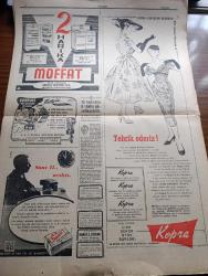 Cumhuriyet Gazetesi - 20 Nisan 1954 - El Şakası Yok Yazan Nadir Nadi Köşe Yazısı - Adnan Menderes Dün Erzurum'da İlköğretim Seçim Konuşmasını Yaptı - İsmet İnönü Dün İskenderun Ve Antakya'da Konuşma Yaptı - İspanya Dün Genç Takımlar Dünya Şampiyonluğunu Kazandı - Miting Bozma Yarışı - Tarabyadaki Konak Oteli Tamamen Yandı -  Demokrat Parti Dün Silivri'de Bir Miting Yaptı - 1954 Cannes Sinema Festivali Yazan Aydemir Balkan Yazı Dizisi - İnce Memed Yazan Yaşar Kemal Yazı Dizisi - Laikliği Korumanın Çareleri Yazan Doktor Nurullah Kunter - Resim Ve Sanat Galerisi Dün Törenle Açıldı - Kıbrıs'ta Papazların Faaliyeti Artıyor - Avrupa Birliği Planı - Burhan Felek Köşe Yazısı - İstanbul Ankara Radyosu Programı - Büyük Adli Hatalar Bir Rezalet Çeviren Mazhar Kunt Yazı Dizisi - Yurtta Seçim Mücadelesi İntibaları - CHP'nin Seçim Afişleri Yırtılıyormuş - Adnan Menderes'in Yapacağı Radyo Konuşmaları - Sarayların Aşk İlahesi Desiree Yazan Annemarie Selinko Yazı Dizisi - Lale Oraloğlu