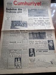 Cumhuriyet Gazetesi - 21 Nisan 1954 - Zeki Müren Tam Sayfa Konser İlanı - Küçük Bir Misal Yazan Nadir Nadi Köşe Yazısı -  Başbakan Adnan Menderes Dün Trabzon'a Gitti - 12 Adalarda Irkdaşlarımıza Baskı Artıyor - Celal Bayar Dün Bursa'da Bir Konuşma Yaptı - Akçadağ Kazası Sular Altında Kaldı - Amerikalı Atom Alimi Profesör Campton'un Dünkü Konferansı - 1954 Sinema Festivali Yazan Aydemir Balkan Yazı Dizisi - Ölümünün 1000. Yıldönümü Münasebetiyle İbni Sina Yazan Ordinaryüs Profesör Kazım İsmail Gürkan - İnce Memed Yazan Yaşar Kemal Yazı Dizisi - Yunanistan'ın Kıbrıs İçin Yapacağı Teşebbüs - Burhan Felek Köşe Yazısı - Üniversite Spor Kulübünün Kongresinde Kavga Çıktı - Büyük Adli Hatalar Bir Rezalet Çeviren Mazhar Kunt Yazı Dizisi - Adıyaman'lı Bir İhtiyar Demokrat Parti Uğruna Kurban Olayım - Yurtta Seçim Mücadelesi İntibaları - Afyon'da Seçim Mücadelesi Siyasi Olgunluk İçinde Geçiyor - Sarayların Aşk İlahesi Desiree Yazan Annemarie Selinko Yazı Dizisi - Beşiktaş Futbol Takımı