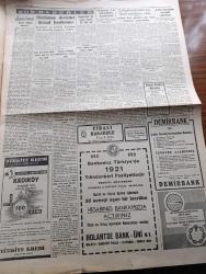 Cumhuriyet Gazetesi - 26 Nisan 1954 - Mitingden İntibalar Yazan Doğan Nadi Köşe Yazısı - Başbakan Adnan Menderes En Mühim Seçim Nutkunu İzmir'de Söyledi - Cenevre Konferansı Bugün Açılıyor - Galatasaray Vefa'yı Dün 3 1 Mağlup Etti - Mareşal Tito Trieste Hakkında Yeni Bir Teklifte Bulundu - İsmet İnönü Başbakan Adnan Menderes'e Cevabı - Mersin Limanının Temel Atma Töreni Dün Yapıldı - İllerde Dün Yapılan Mitingler - İstanbul'da Yapılan Demokrat Parti Ve Cumhuriyet Halk Partisi Mitingleri - Türkiye Mısır Atletizm Karşılaşması - İnce Memed Yazan Yaşar Kemal Yazı Dizisi - 1954 Cannes Sinema Festivali Yazan Aydemir Balkan Yazı Dizisi - Başıbozuk Ressamlar Yazan Bedri Rahmi Eyüboğlu Köşe Yazısı - Yeni Telefon Santralları Açıldı - Müslüman Devletler İktisad Konferansı - Arap Birliği Genel Sekreteri Abdülhalik Hassune General Franco İle Görüştü - Komünist Çin'de Bütün Gıda Maddeleri Vesikaya Tabi Tutulacak - Büyük Adli Hatalar Koca Katili Çeviren Mazhar Kunt Yazı Dizisi - Philips
