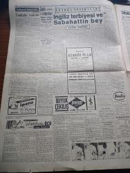 Cumhuriyet Gazetesi - 19 Temmuz 1958 - Realist Olmak Yazan Nadir Nadi Köşe Yazısı - Amerika Dün Nasır'a Sert Bir İhtar Yaptı - Acele Moskova'ya Giden Nasır Dün Suriye'ye Döndü - Irak'taki Hükümeti Tanımıyacağız - Dün Kazlıçeşmede Beş Fabrika Yandı - Yunan Büyükelçisi Pesmazoğlu Dün Bir Basın Toplantısı Yaptı - Yılanların Öcü Yazan Fakir Baykurt Yazı Dizisi - Şu Komünist Denen Adam Yazan Edgar Hoover Yazı Dizisi - İngiliz Terbiyesi Ve Sabahattin Bey Yazan Cahit Tanyol - Profesör Nimbüs'ün Maceraları Çizgi Roman - Burhan Felek Köşe Yazısı - Ankara'da Telefon Şebekesi Bozuldu - Japonya'da Bir Türk Kızı Yazan Zeytune Cebbar Yazı işleri - Tuzak Yazan Guy De Cars Yazı Dizisi - Ala Geyik Yazan Yusuf Karataylı Çizen Sezgin Burak - Galatasaraylı Büyük Ali İstemeye İstemeye Dün Adaletle Mukavele Yaptı - Galatasaray Almanya'ya Davet Edildi - Fenerbahçe Beyoğluspor Atletizm Bayramı