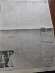 Cumhuriyet Gazetesi - 19 Temmuz 1958 - Realist Olmak Yazan Nadir Nadi Köşe Yazısı - Amerika Dün Nasır'a Sert Bir İhtar Yaptı - Acele Moskova'ya Giden Nasır Dün Suriye'ye Döndü - Irak'taki Hükümeti Tanımıyacağız - Dün Kazlıçeşmede Beş Fabrika Yandı - Yunan Büyükelçisi Pesmazoğlu Dün Bir Basın Toplantısı Yaptı - Yılanların Öcü Yazan Fakir Baykurt Yazı Dizisi - Şu Komünist Denen Adam Yazan Edgar Hoover Yazı Dizisi - İngiliz Terbiyesi Ve Sabahattin Bey Yazan Cahit Tanyol - Profesör Nimbüs'ün Maceraları Çizgi Roman - Burhan Felek Köşe Yazısı - Ankara'da Telefon Şebekesi Bozuldu - Japonya'da Bir Türk Kızı Yazan Zeytune Cebbar Yazı işleri - Tuzak Yazan Guy De Cars Yazı Dizisi - Ala Geyik Yazan Yusuf Karataylı Çizen Sezgin Burak - Galatasaraylı Büyük Ali İstemeye İstemeye Dün Adaletle Mukavele Yaptı - Galatasaray Almanya'ya Davet Edildi - Fenerbahçe Beyoğluspor Atletizm Bayramı